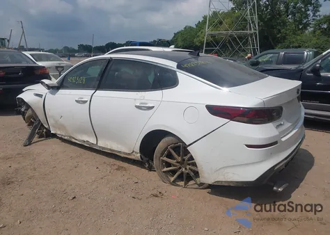 2019 Kia Optima Sx Turbo z USA, uszkodzony, nr VIN 5XXGV4L2XKG285814